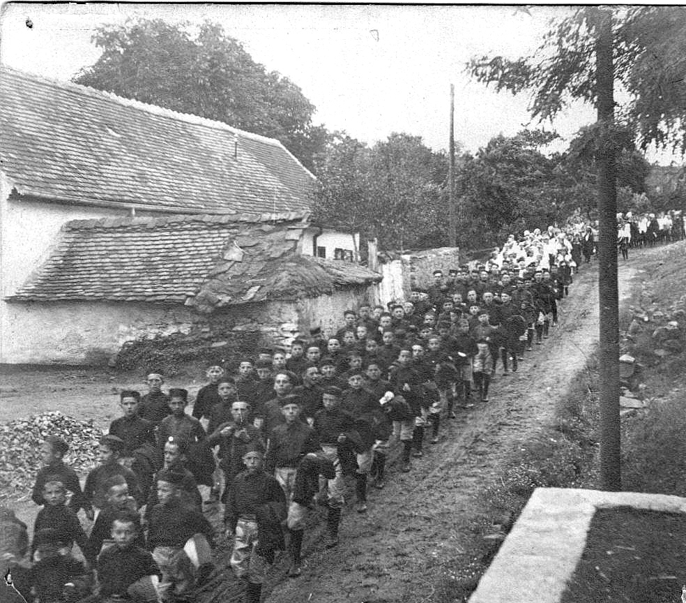 1918 průvod ke spodní křižovatce